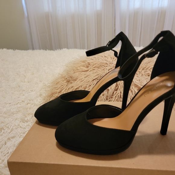 Le Chateau Black Mary Jane Heels - Picture 4 of 6